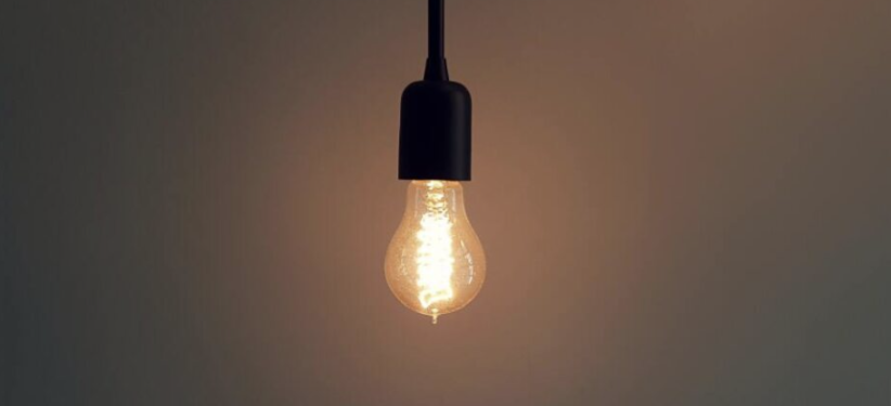 Fast eller variabel elpris - hvad skal du vælge?